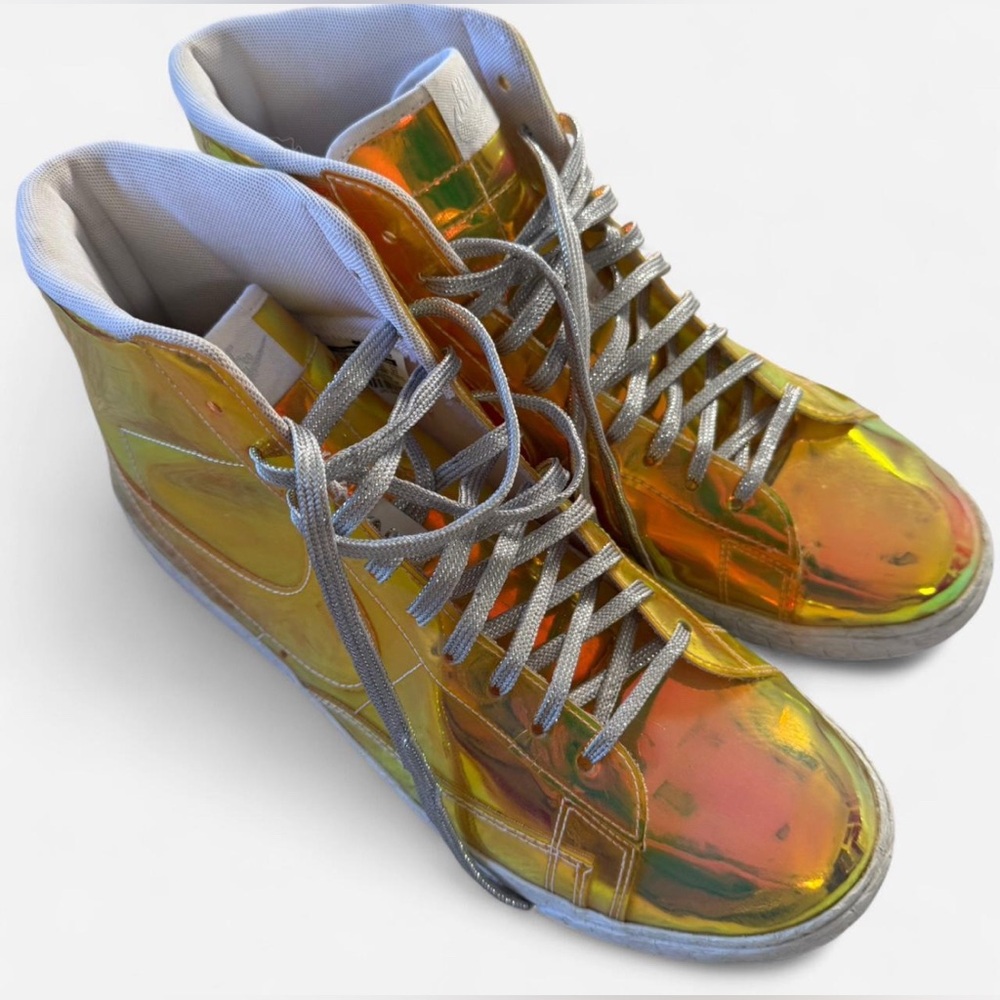✨RARE✨Nike SB Blazer Iridescent W10